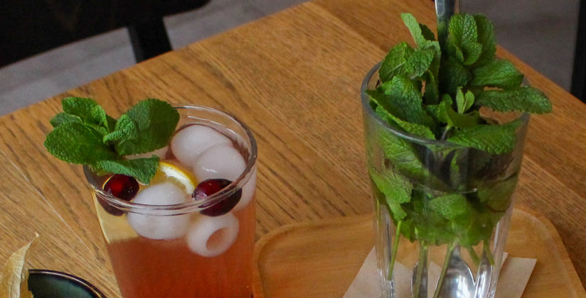 Taart, dranken en ontbijt Pure Pauze